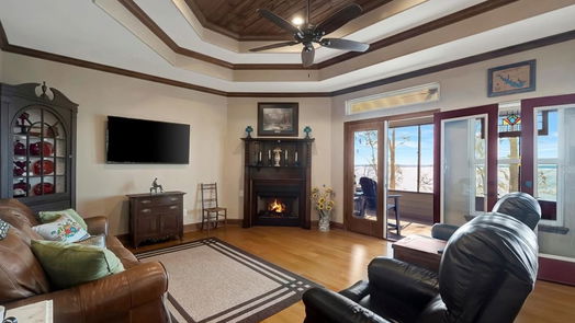 Etoile 3-story, 3-bed 907 County Road 4921-idx