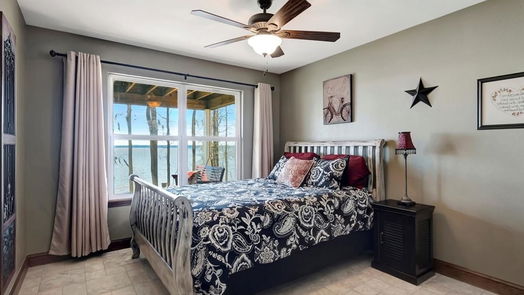 Etoile 3-story, 3-bed 907 County Road 4921-idx