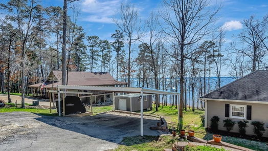 Etoile 3-story, 3-bed 907 County Road 4921-idx