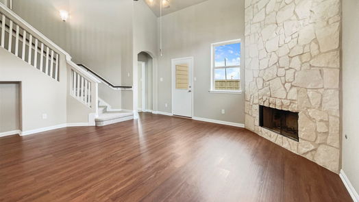 Sealy 2-story, 3-bed 101 White Wing Circle B-idx