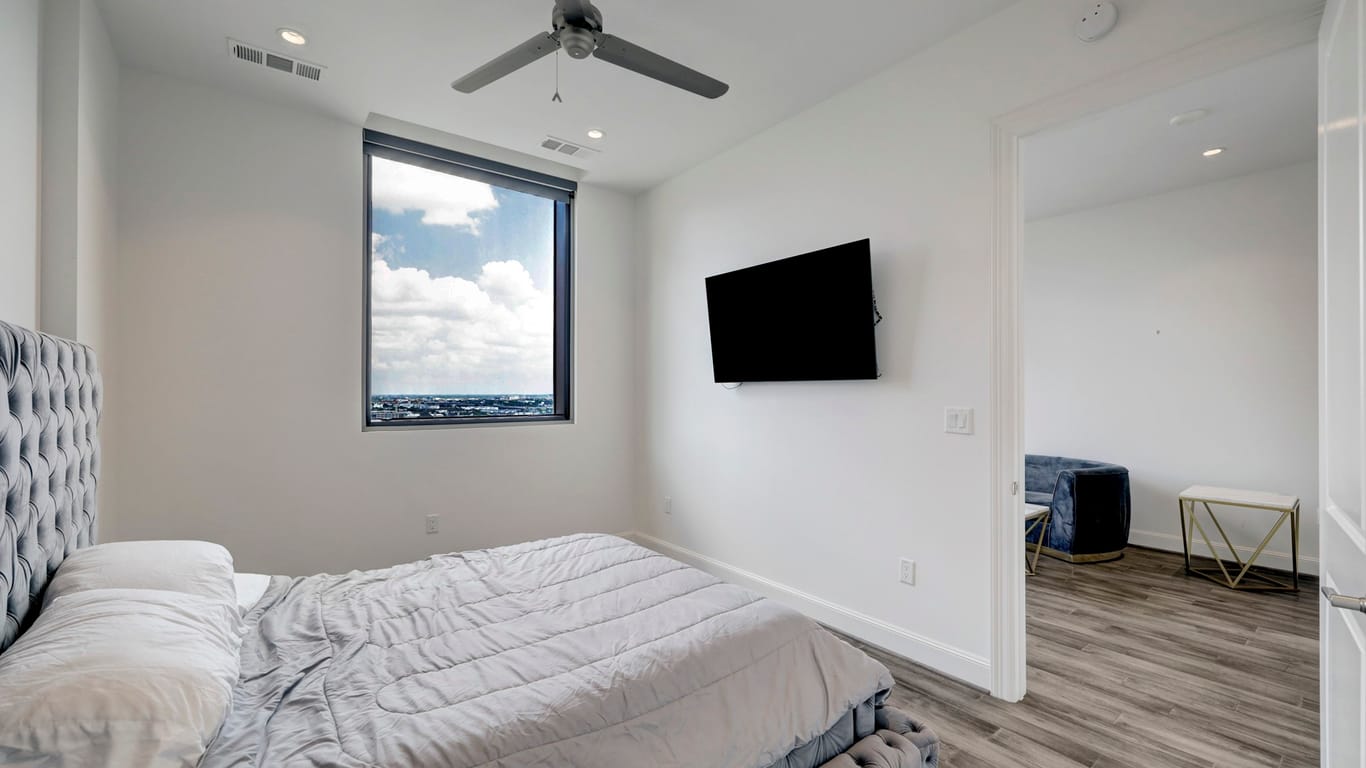 Houston null-story, 1-bed 1211 Caroline Street 1602-idx