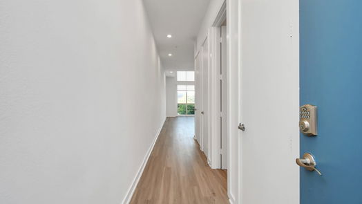 Houston 1-story, 2-bed 207 Pierce Street 301-idx