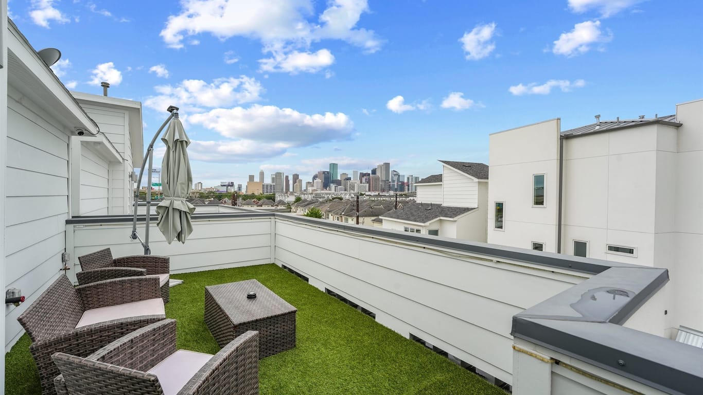 Houston 4-story, 3-bed 3006 Markle Drive-idx