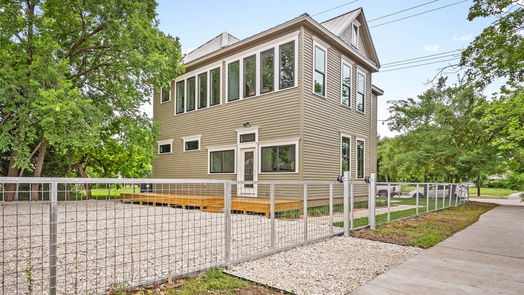 Houston 2-story, 2-bed 320 York Street-idx