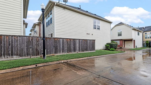 Houston 2-story, 2-bed 1711 Aden Drive-idx