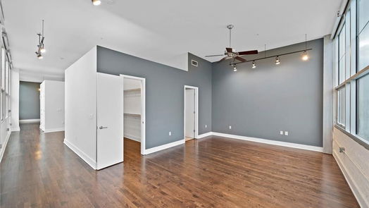 Houston 1-story, 2-bed 1312 Live Oak Street 215-idx