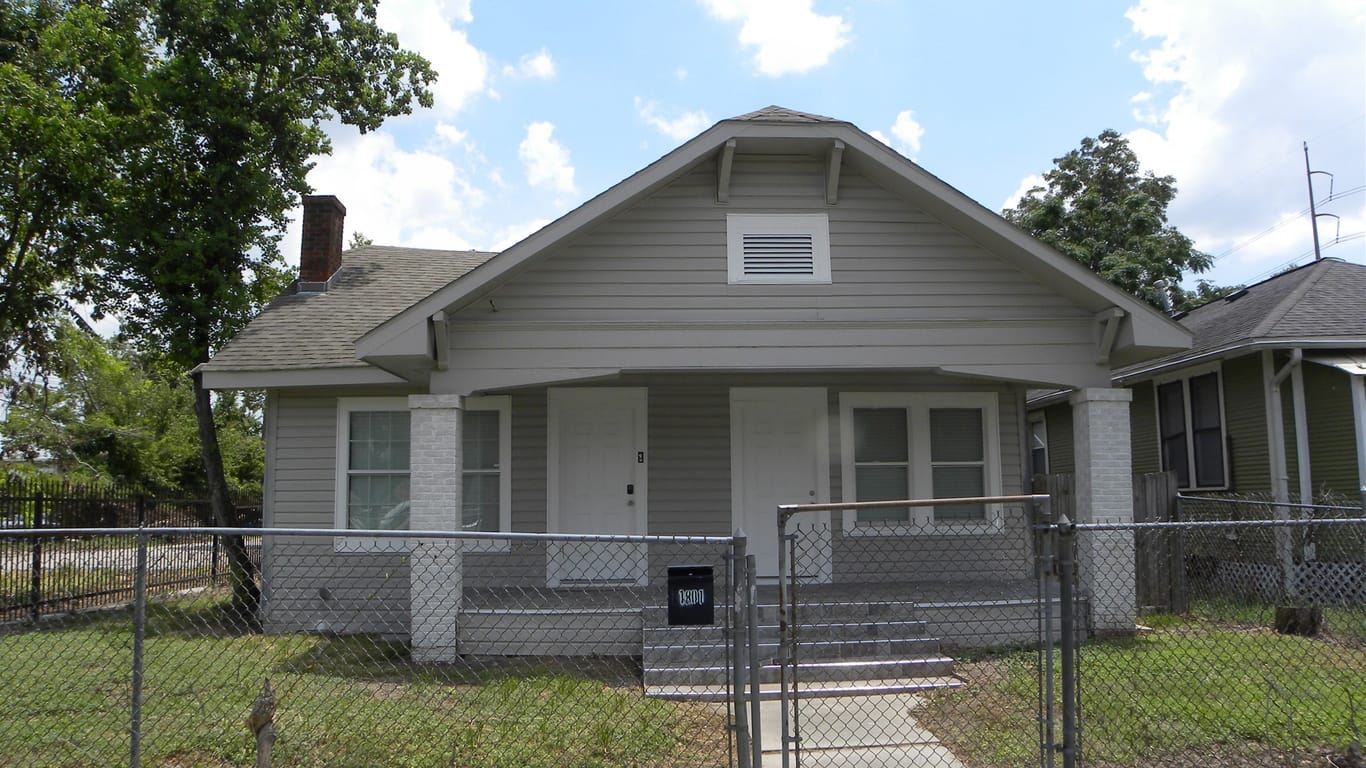 Houston 1-story, 2-bed 1801 Hussion Street-idx