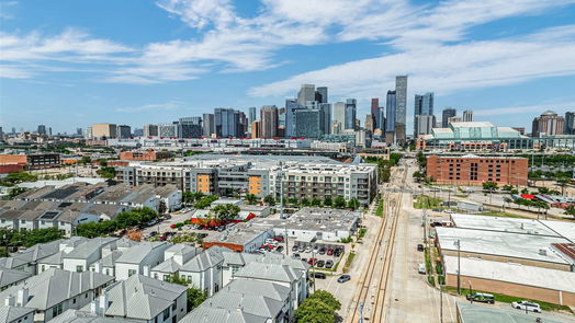 Houston 3-story, 3-bed 2606 Texas Street-idx