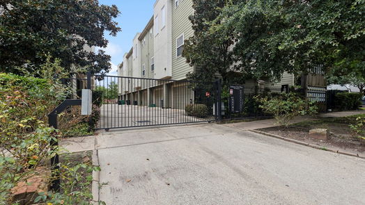 Houston 3-story, 2-bed 1403 Delano Street 2-idx