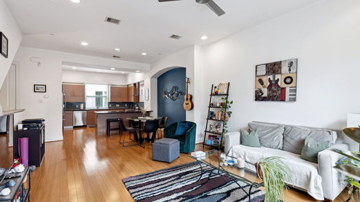 Houston 3-story, 2-bed 1403 Delano Street 2-idx