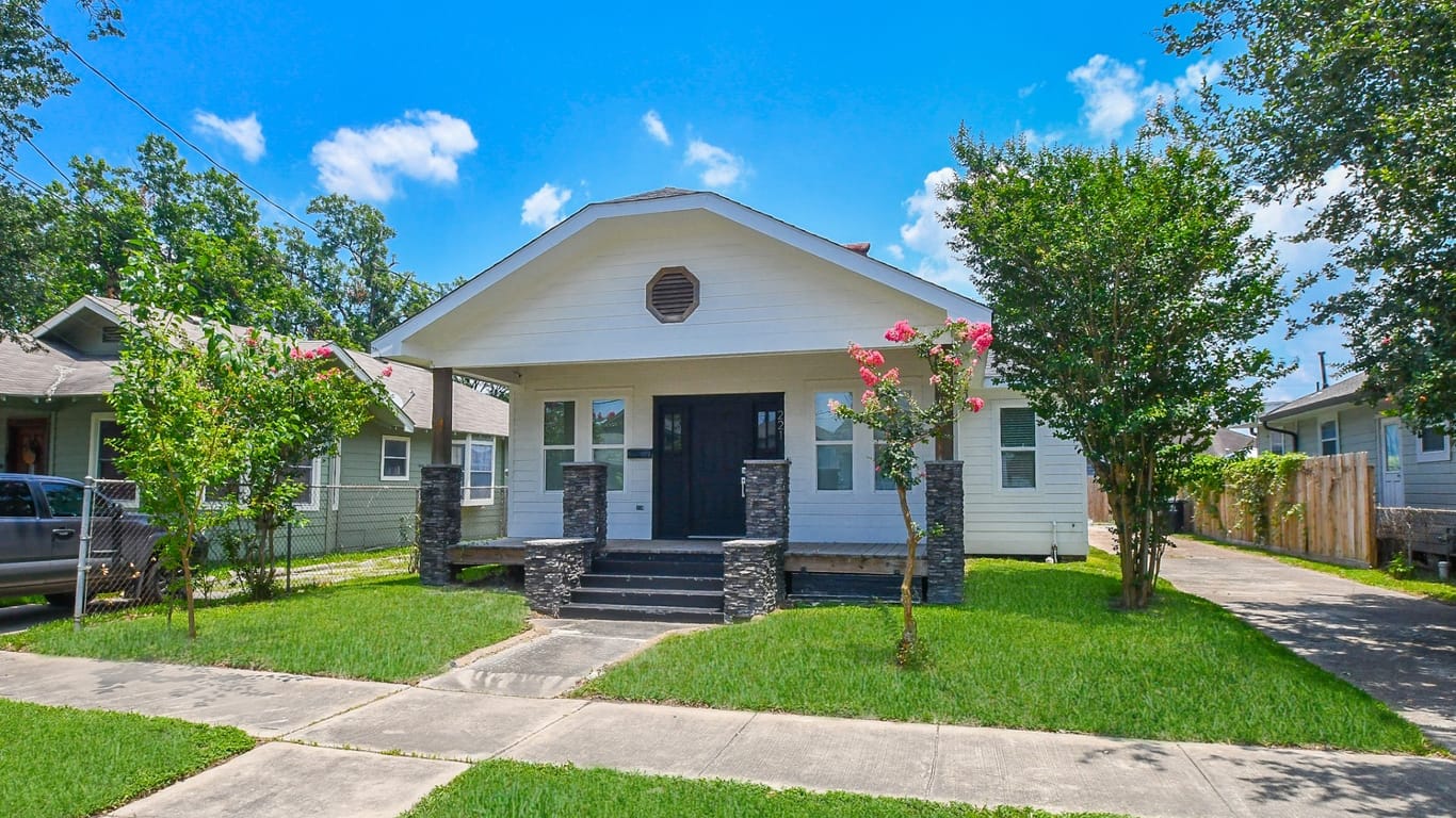 Houston 1-story, 3-bed 221 Estelle Street-idx