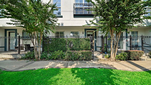 Houston 1-story, 2-bed 2216 Chenevert Street 3-idx