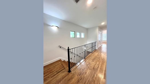 Houston 2-story, 2-bed 2409 Roufa Road-idx