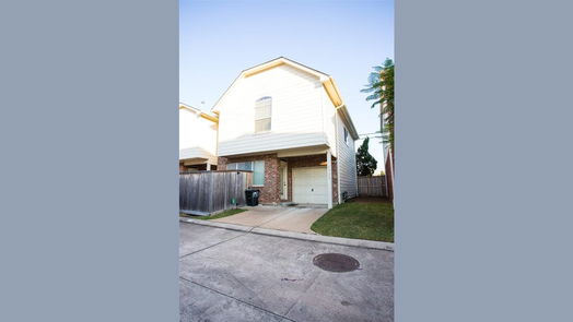 Houston 2-story, 2-bed 1753 Aden Drive-idx