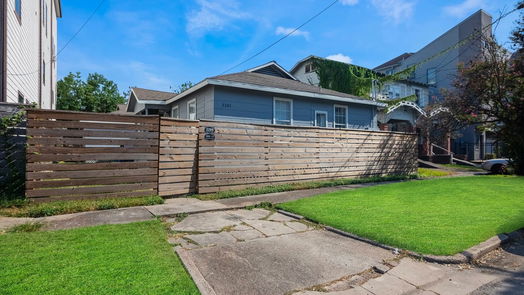 Houston 1-story, 4-bed 2205 St Emanuel Street-idx