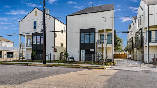 Houston 3-story, 3-bed 3806 Jefferson Street-idx