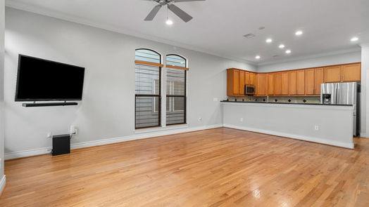 Houston 3-story, 2-bed 1111 Saint Charles Street-idx