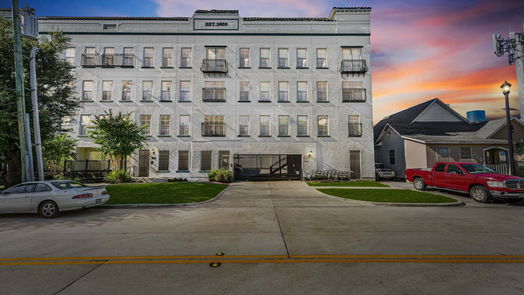 Houston 1-story, 2-bed 2216 Chenevert Street 10-idx