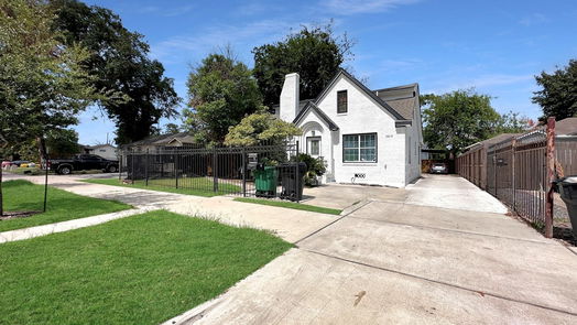 Houston 1-story, 3-bed 3015 Cleburne Street-idx