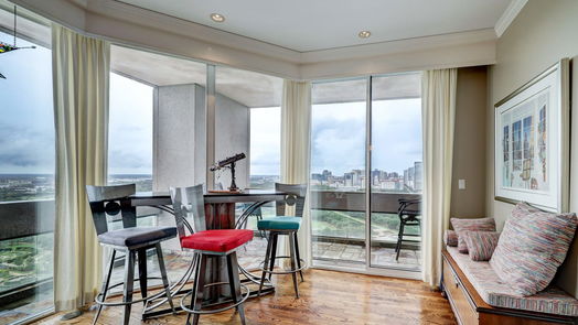 Houston null-story, 2-bed 1111 Hermann Drive 22F-idx