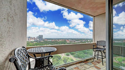 Houston null-story, 2-bed 1111 Hermann Drive 22F-idx