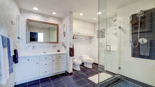 Houston null-story, 2-bed 1111 Hermann Drive 22F-idx