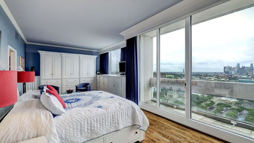 Houston null-story, 2-bed 1111 Hermann Drive 22F-idx
