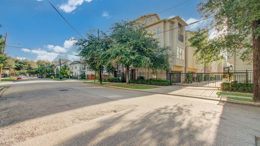 Houston 3-story, 3-bed 1402 Wichita Street-idx