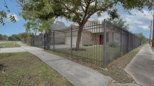 Houston 1-story, 3-bed 3100 Paige Street-idx