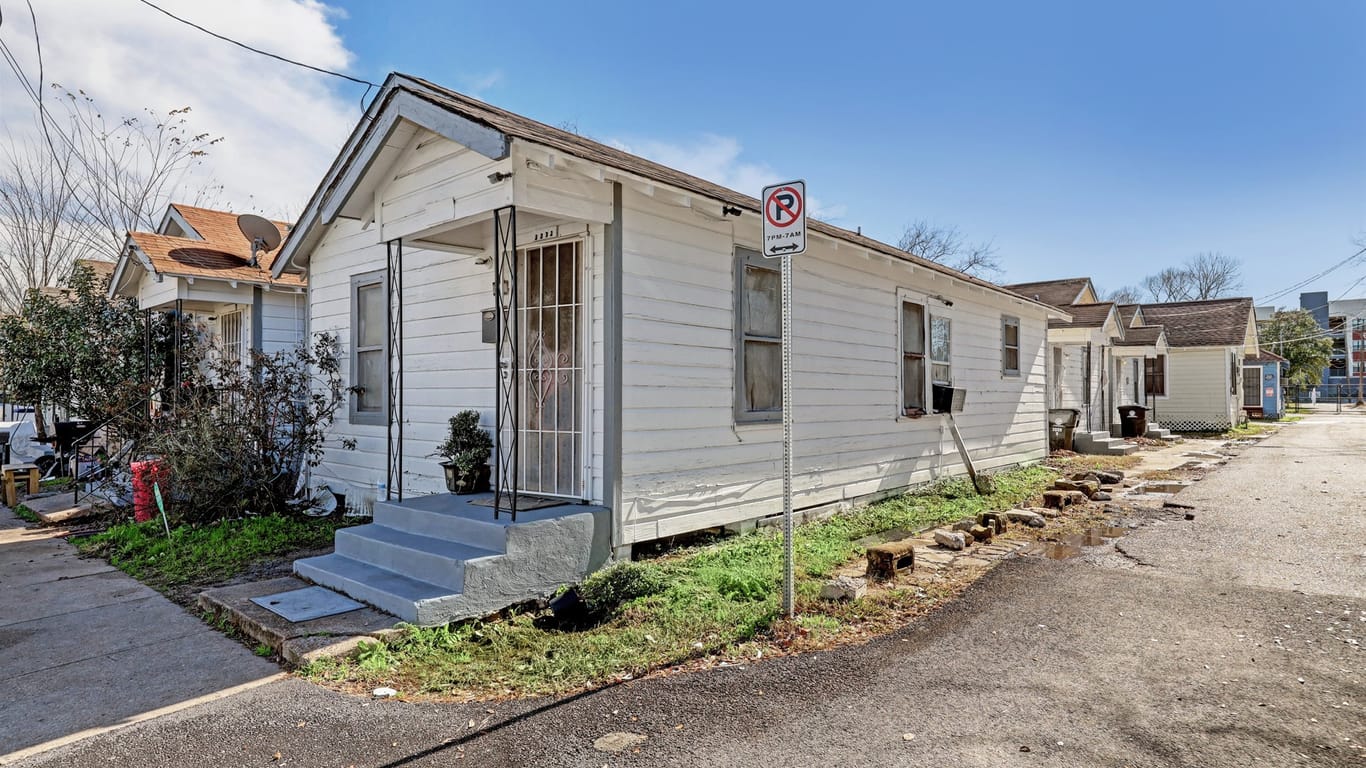 Houston 1-story, 2-bed 3338 Anita Street-idx