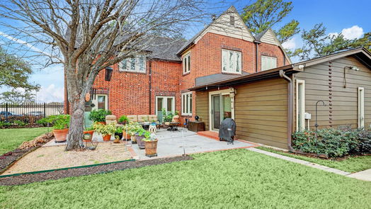 Houston 2-story, 3-bed 2535 N Macgregor Way-idx