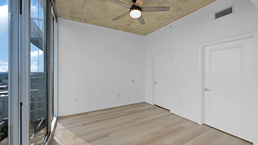 Houston null-story, 1-bed 5925 Almeda Road 10909-idx