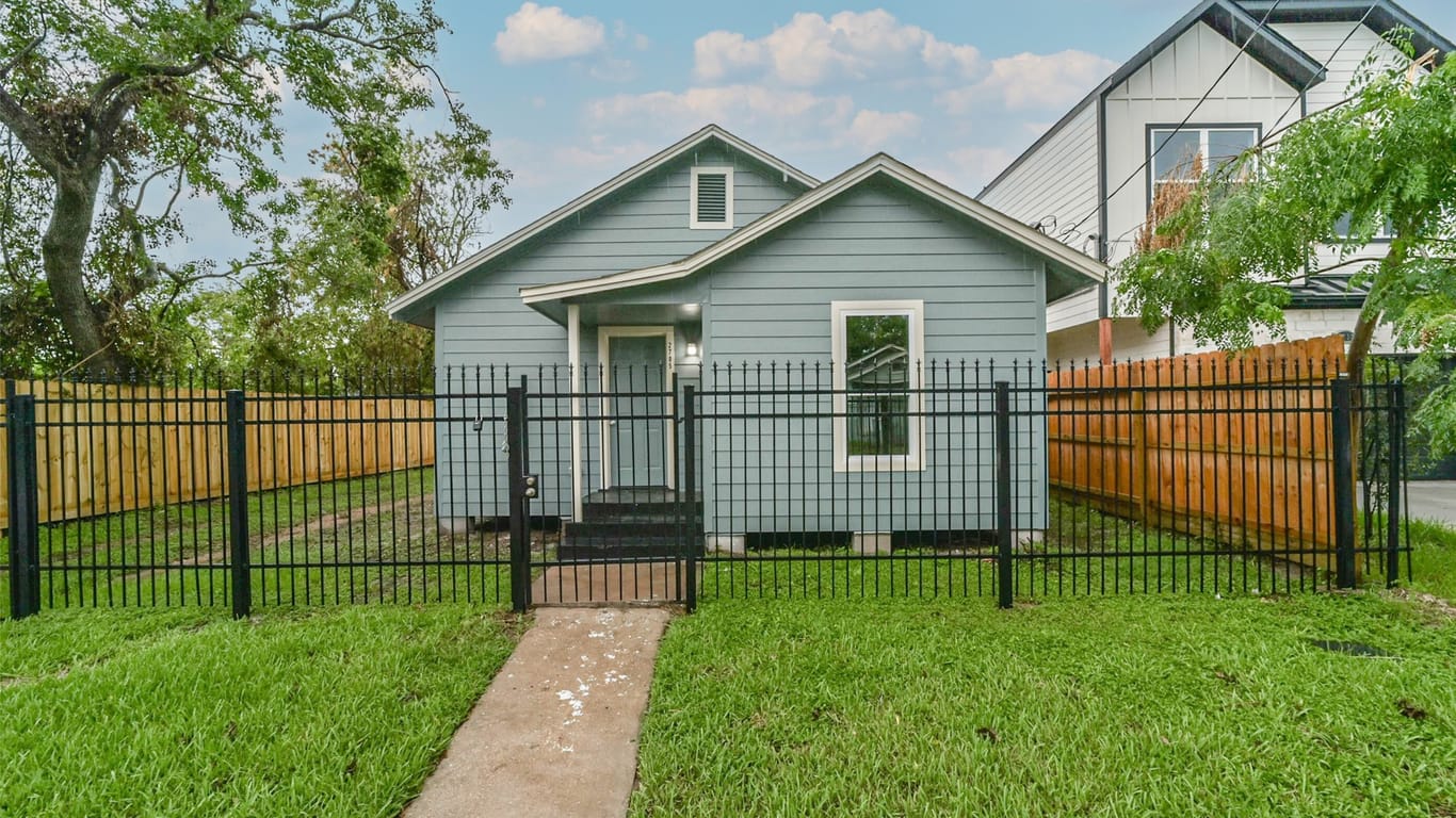 Houston 1-story, 3-bed 2705 Winbern Street-idx