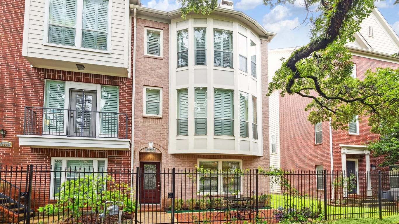 Houston 3-story, 2-bed 3015 Austin Street-idx