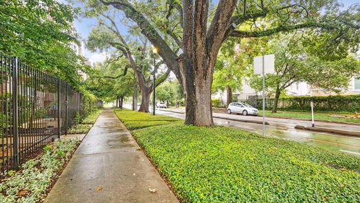 Houston 3-story, 2-bed 3015 Austin Street-idx