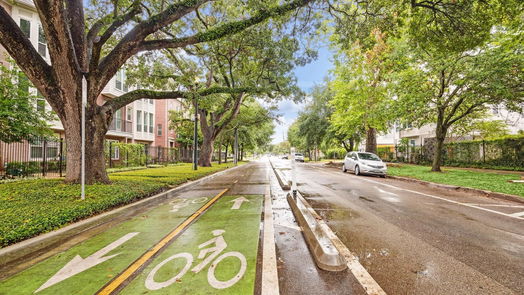 Houston 3-story, 2-bed 3015 Austin Street-idx