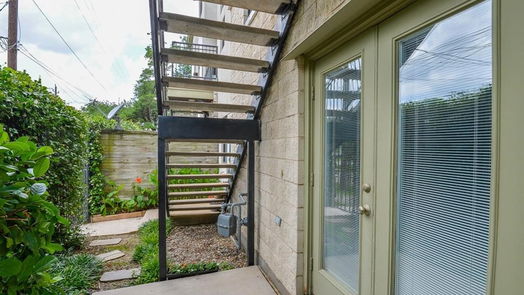 Houston 3-story, 3-bed 4723 Caroline Street-idx