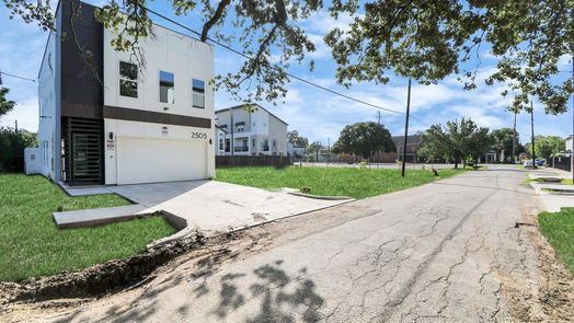 Houston 2-story, 3-bed 2505 Anita Street-idx