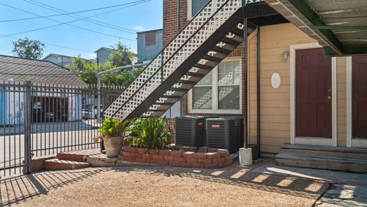 Houston 2-story, 4-bed 4315 La Branch Street-idx