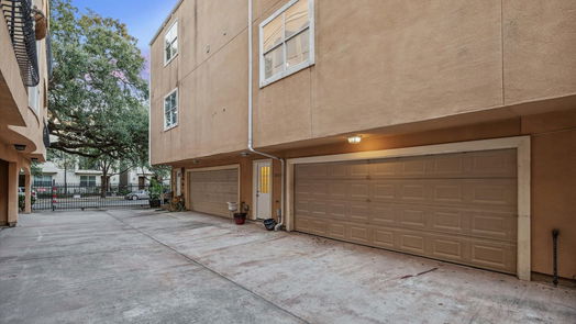 Houston 3-story, 3-bed 3004 Chenevert Street-idx