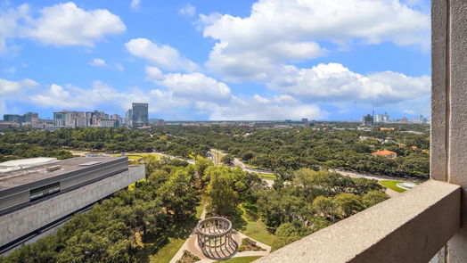 Houston null-story, 2-bed 1111 Hermann Drive 14D-idx