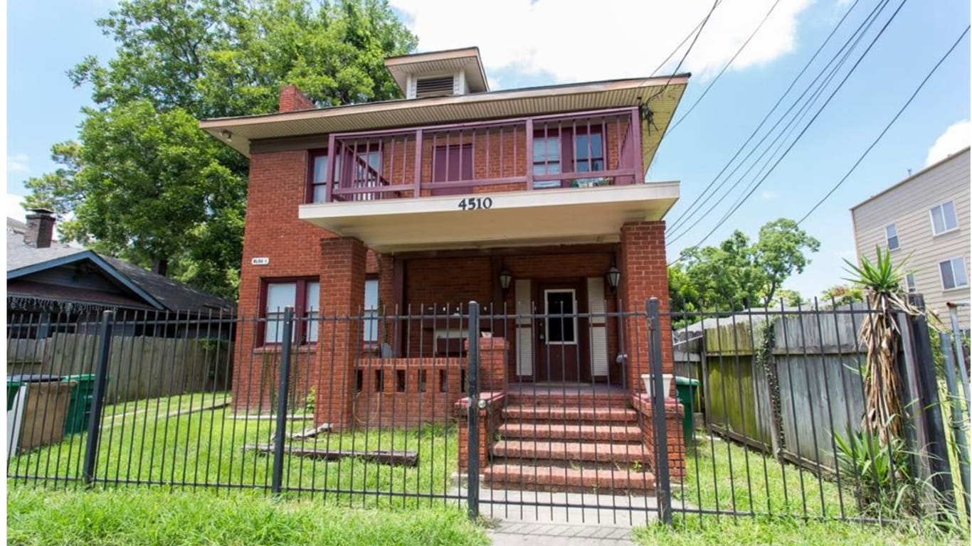 Houston 2-story, 1-bed 4510 La Branch Street-idx