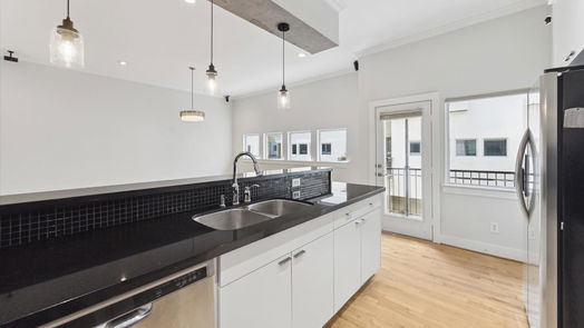 Houston 3-story, 3-bed 1306 Blodgett Street-idx