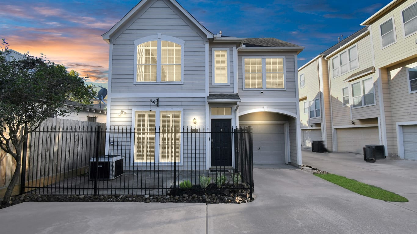 Houston 2-story, 2-bed 2705 Jackson Street-idx