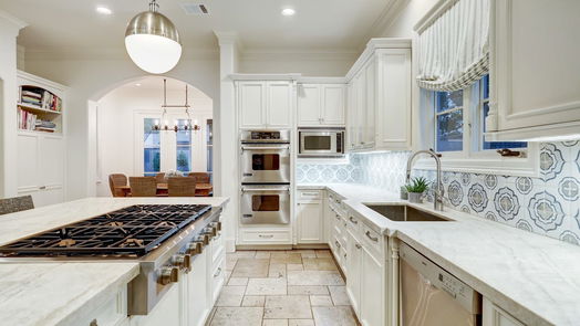 Houston 3-story, 4-bed 3739 Albans Road-idx