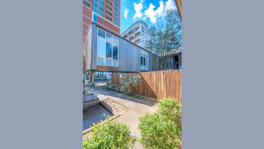 Houston 2-story, 1-bed 4916 Kelvin Drive-idx