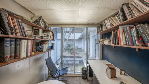 Houston 2-story, 1-bed 4916 Kelvin Drive-idx