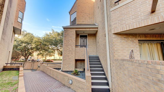 Houston 2-story, 2-bed 5210 Weslayan Street B207-idx