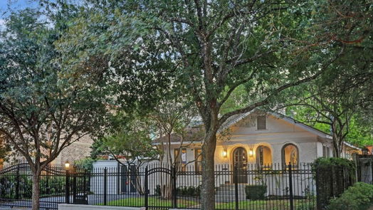 Houston 1-story, 3-bed 1811 Bissonnet Street-idx