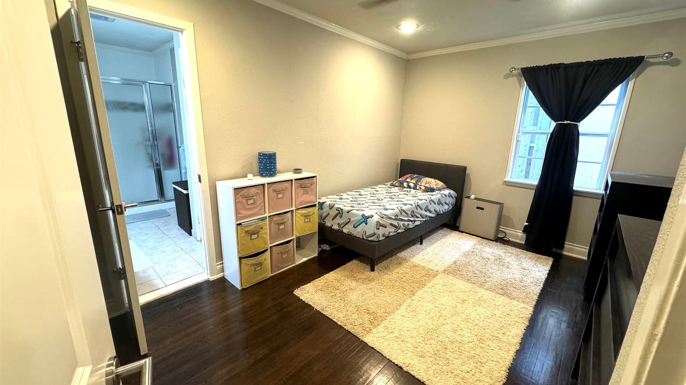 Houston 1-story, 3-bed 3826 Childress Street-idx